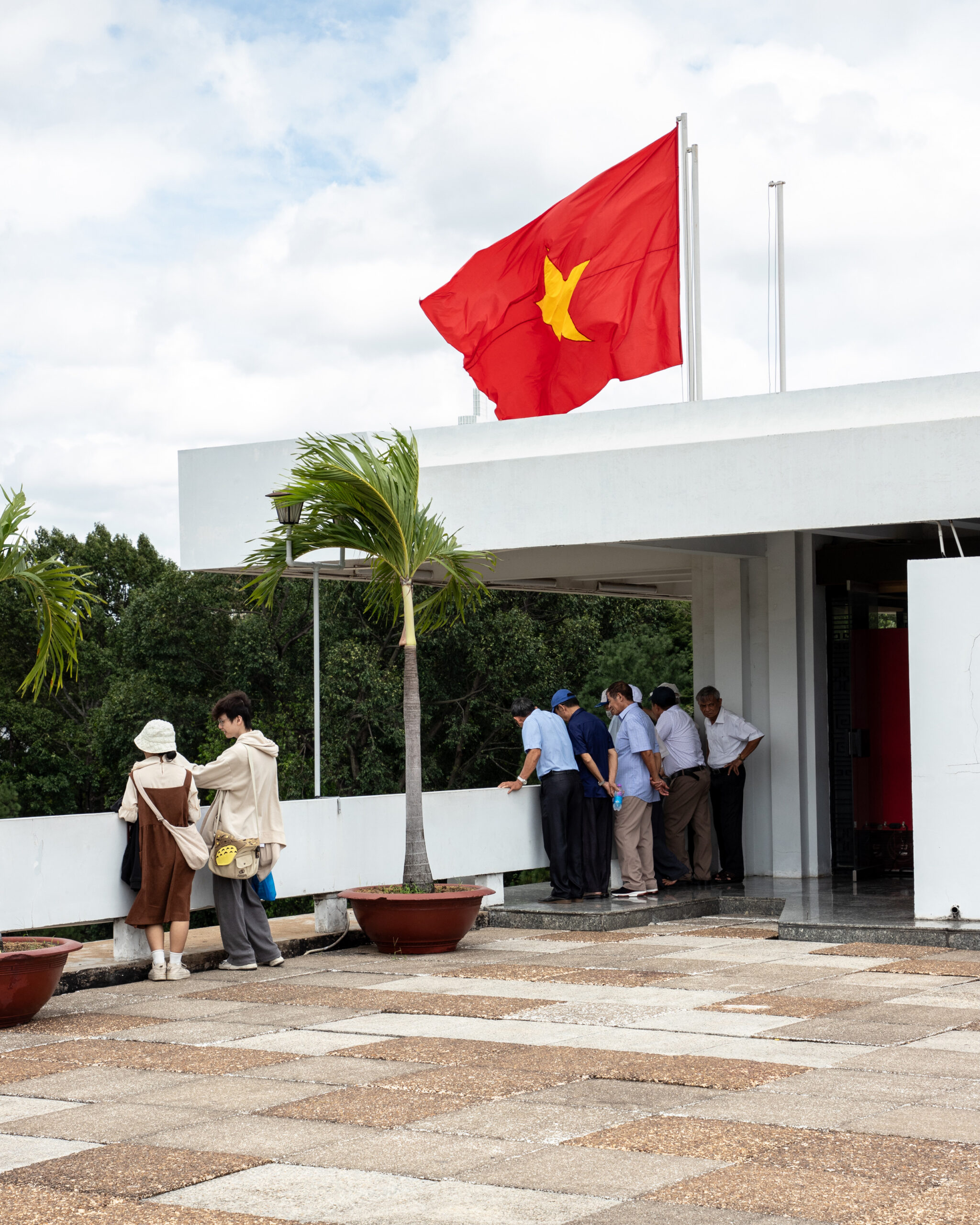 10_city_saigon_vietnam_yeswetravel