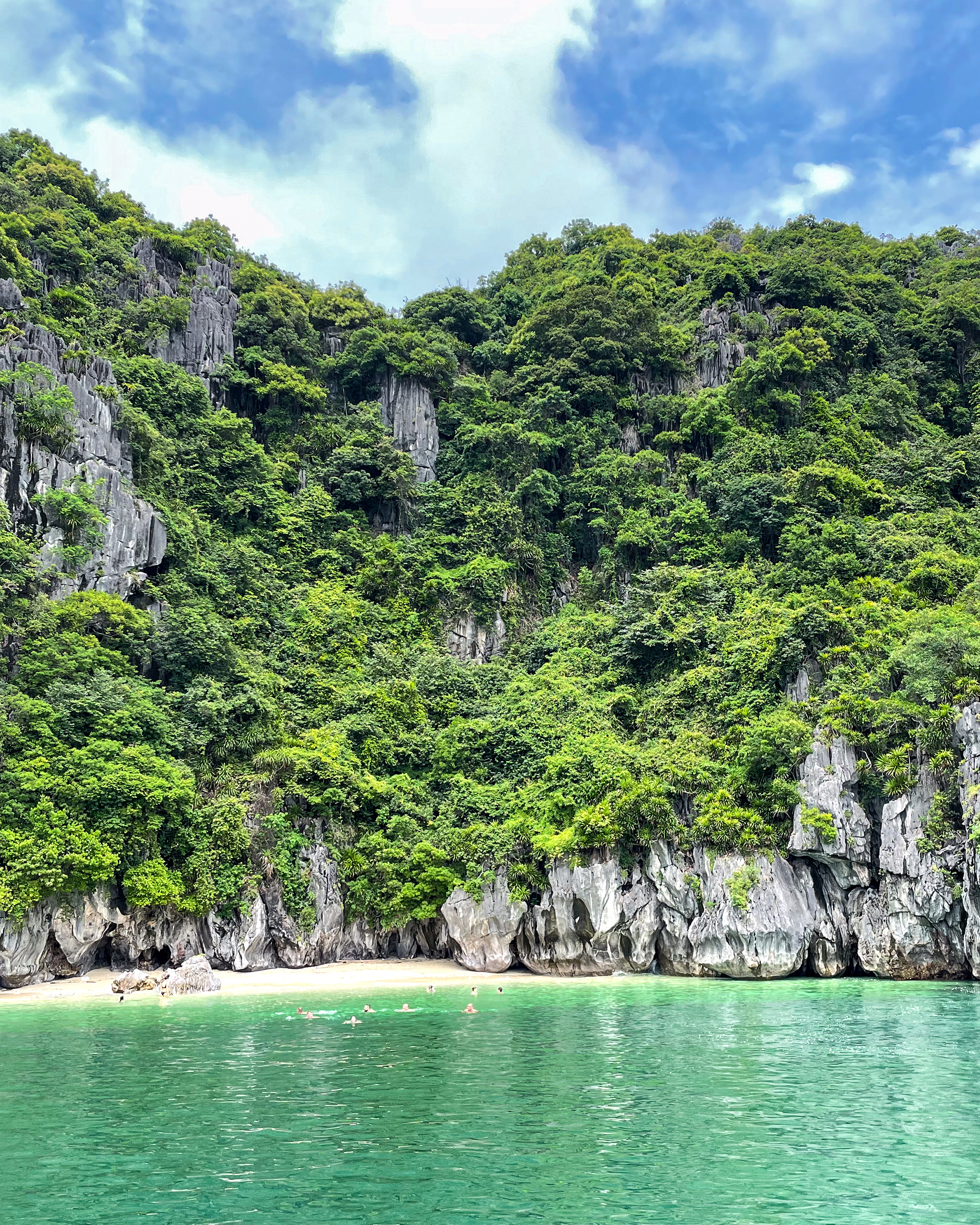 Lan Ha Bay, Vietnam