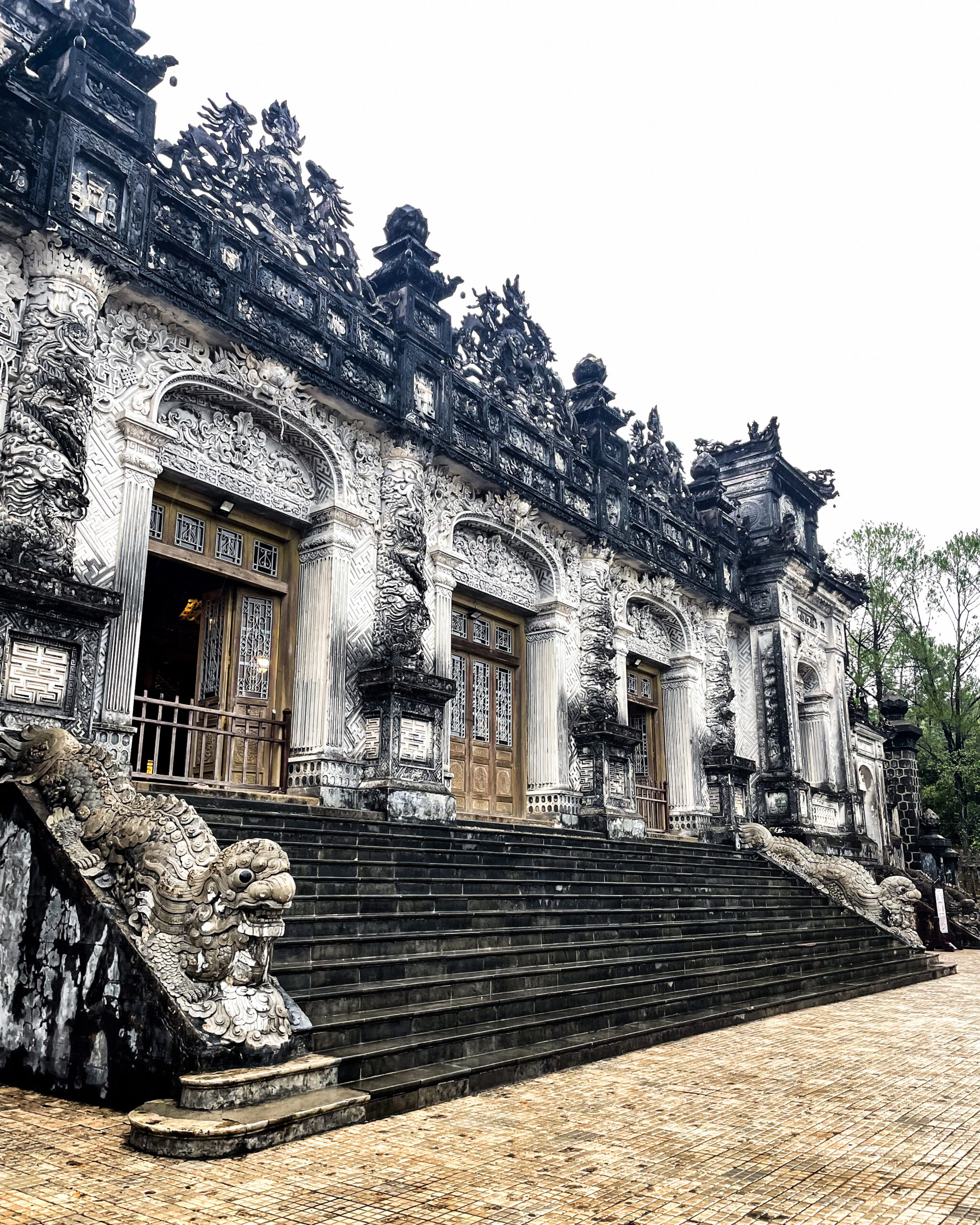 8_hue_vietnam_yeswetravel